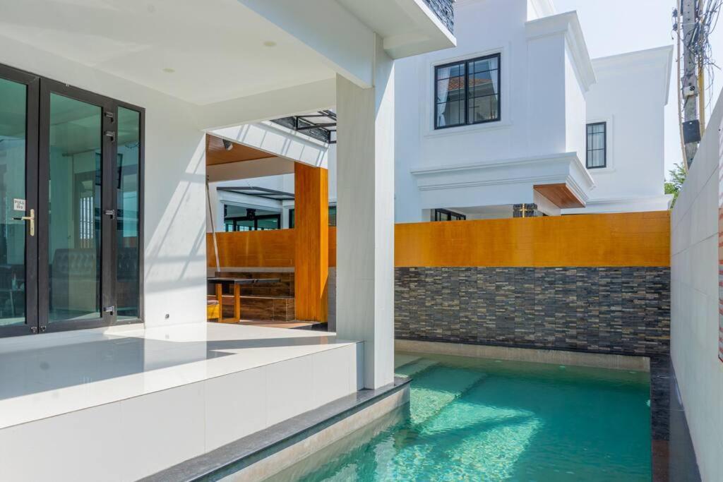 Exquisite Pool Villa Pattaya Nong Prue Extérieur photo