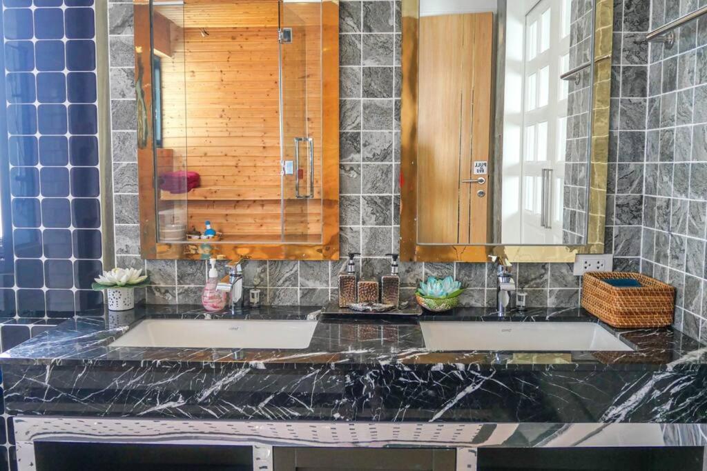 Exquisite Pool Villa Pattaya Nong Prue Extérieur photo